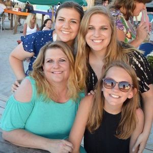 Meet your Posher, Madison